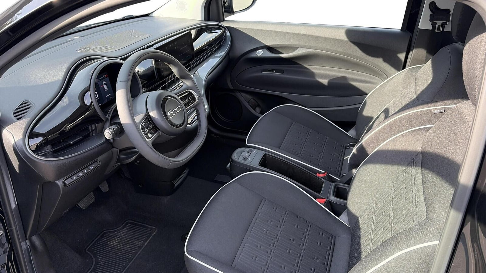 Sort Fiat 500e fra 2023