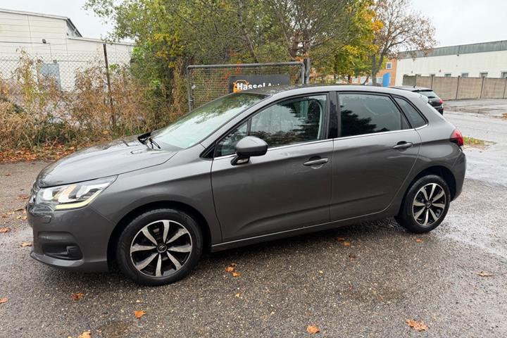 Grøn Citroën C4 fra 2018