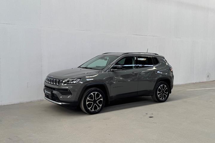 Grå Jeep Compass fra 2021