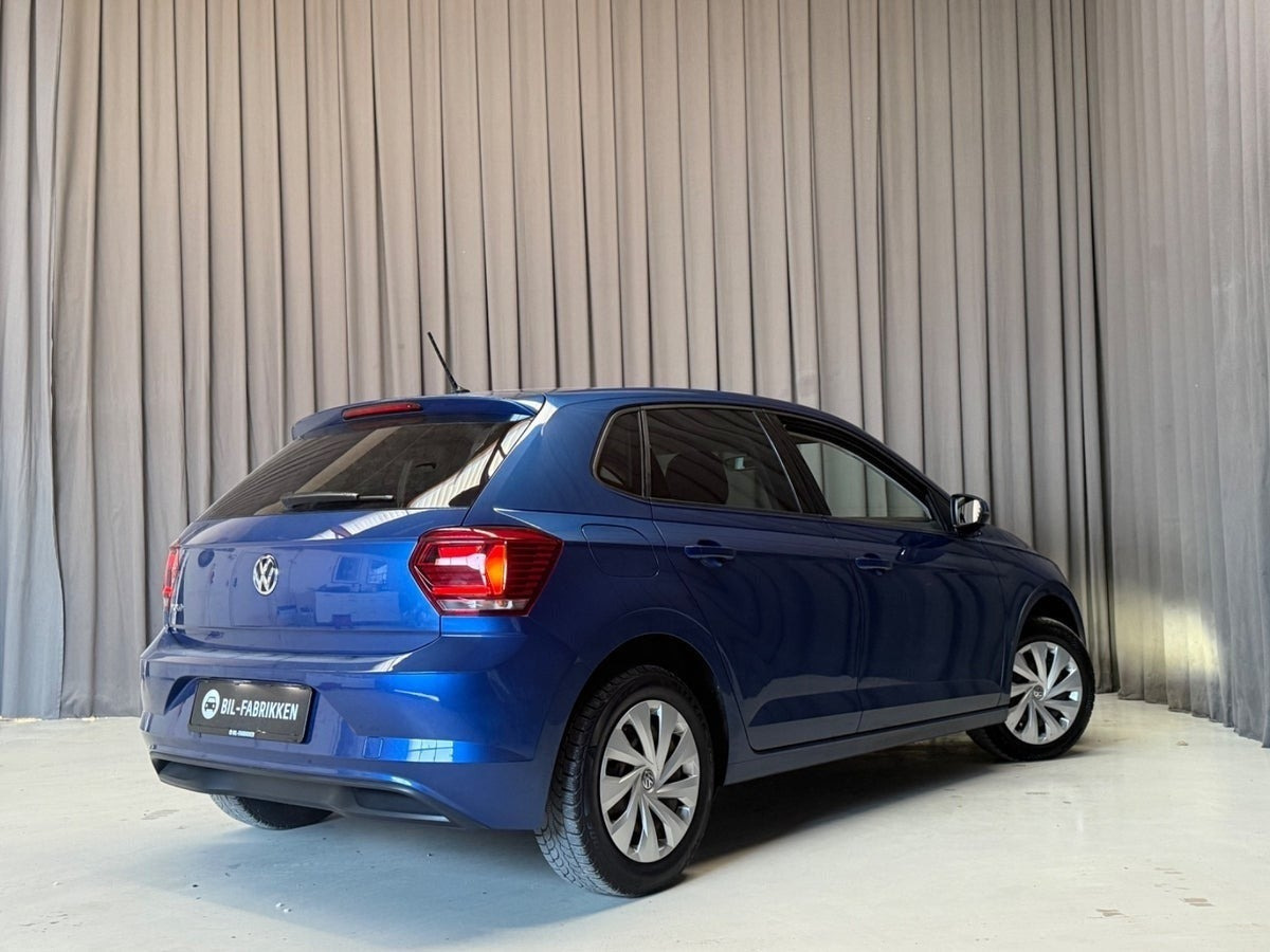 Blå VW Polo fra 2019