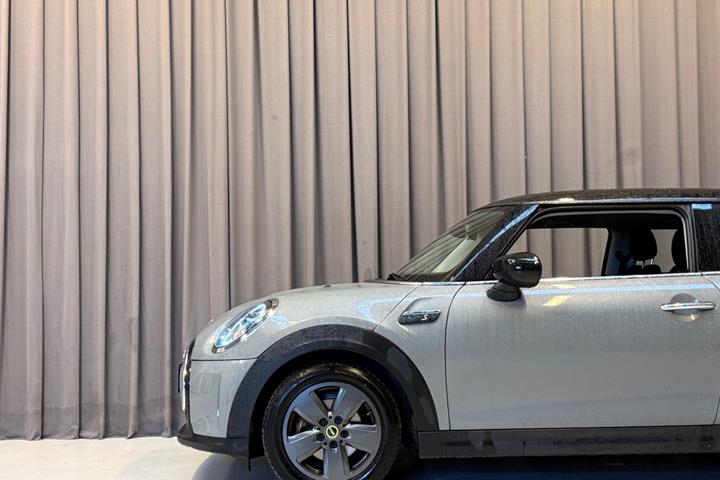 Grå Mini Cooper SE fra 2022