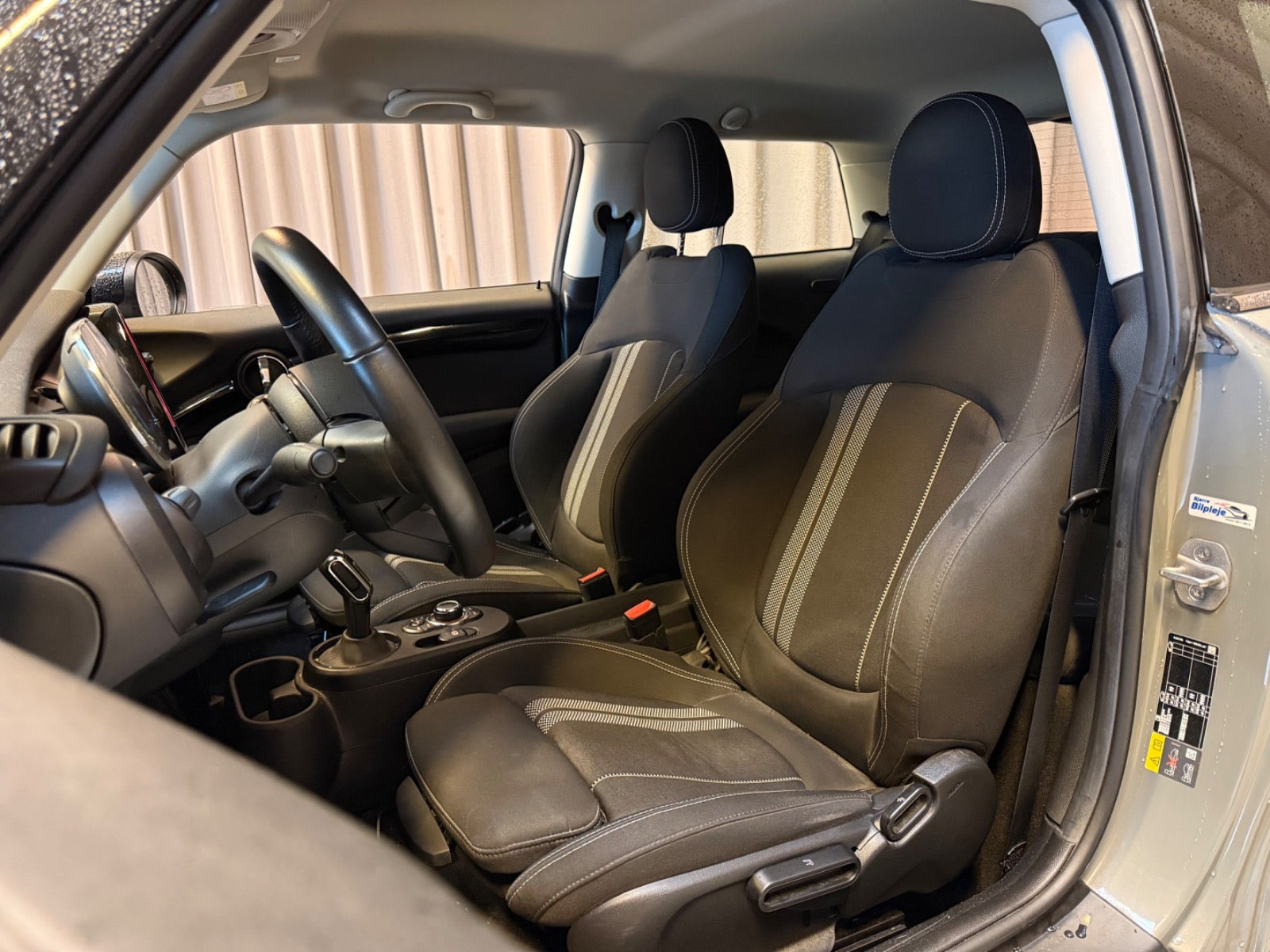 Grå Mini Cooper SE fra 2022