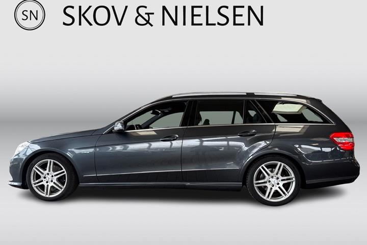 Grå Mercedes E250 fra 2011