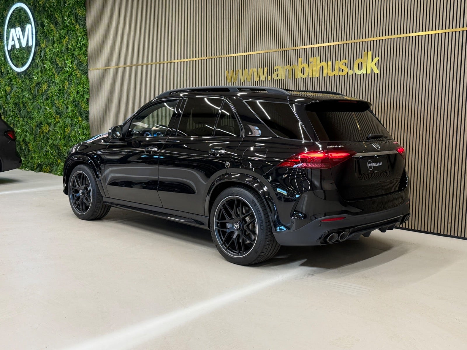 Sort Mercedes GLE53 fra 2025