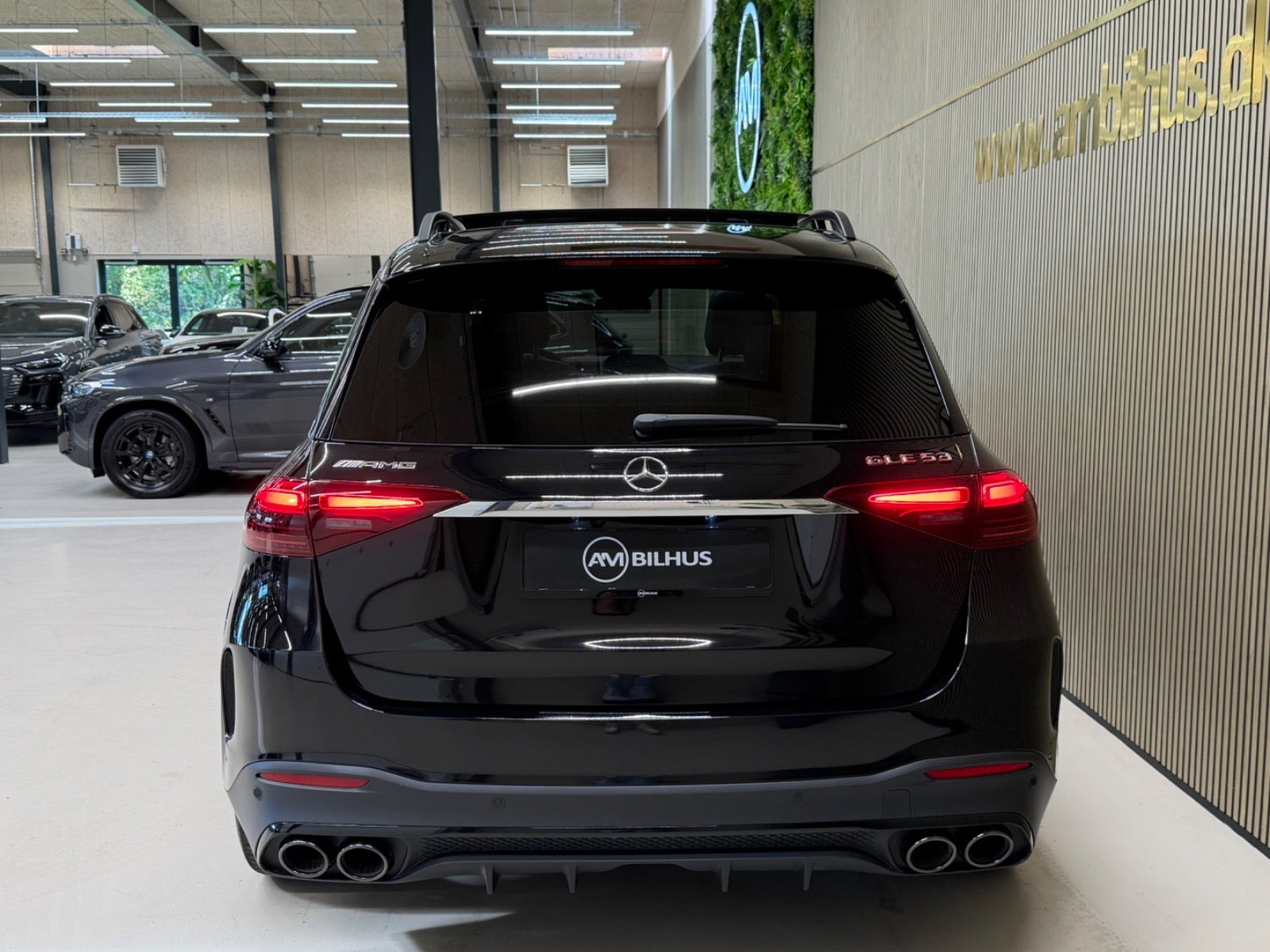 Sort Mercedes GLE53 fra 2025