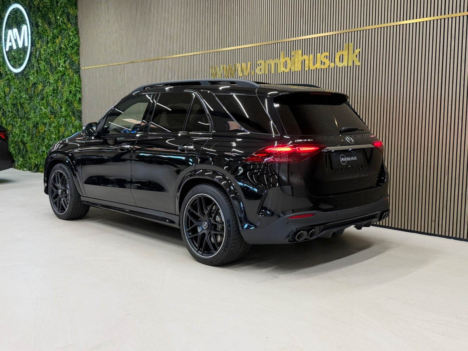Sort Mercedes GLE53 fra 2025