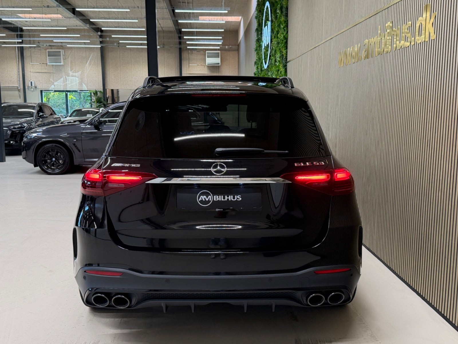 Sort Mercedes GLE53 fra 2025