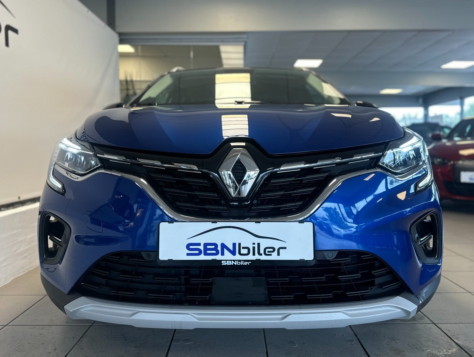 Blå Renault Captur fra 2020