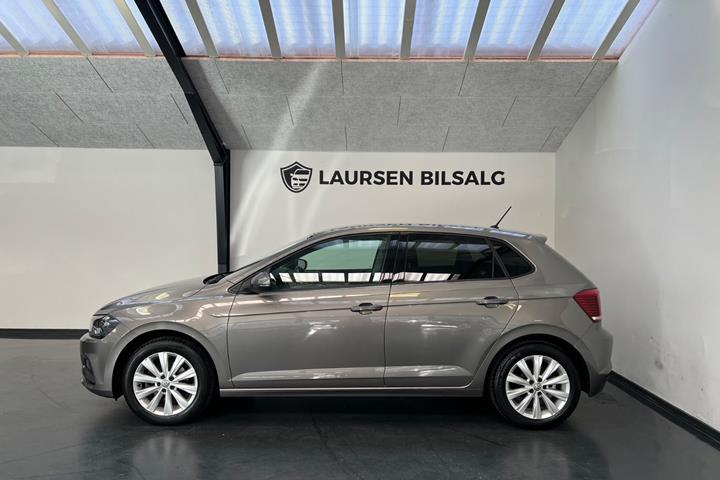 Grå VW Polo fra 2020