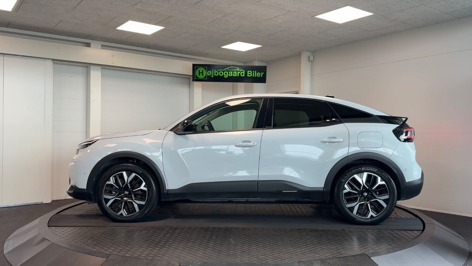 Hvid Citroën ë-C4 fra 2025