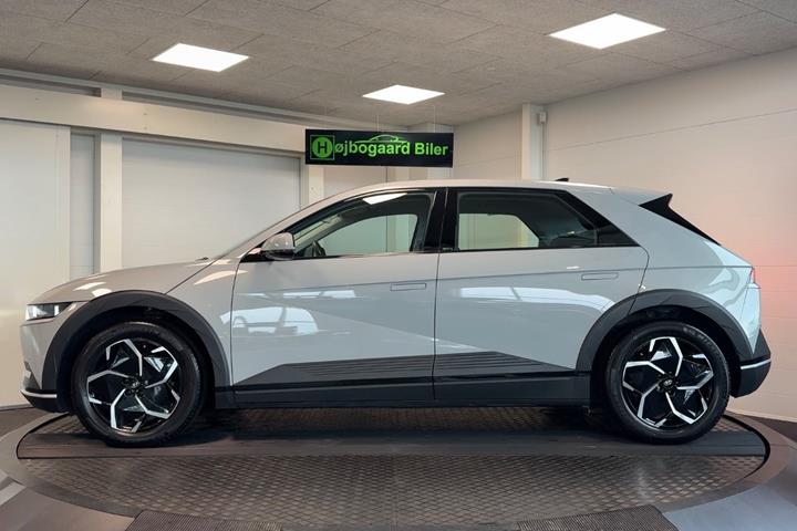 Grå Hyundai Ioniq 5 fra 2021