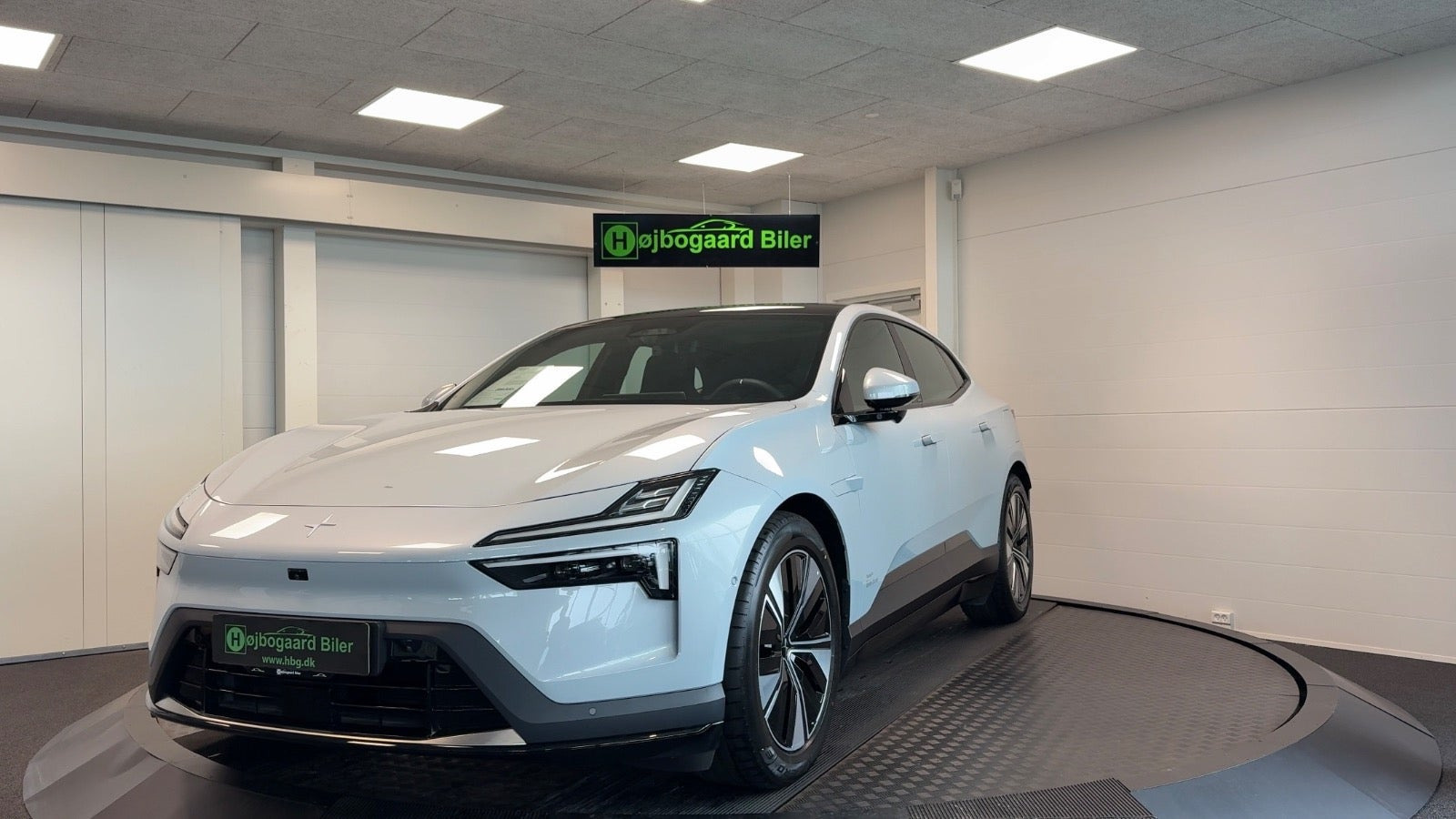 Sølv Polestar 4 fra 2026