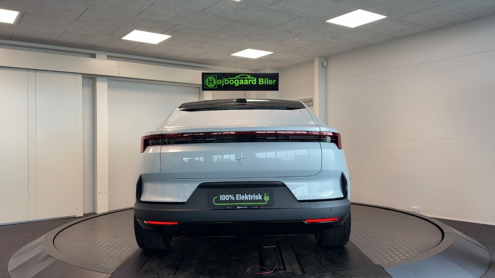Sølv Polestar 4 fra 2026
