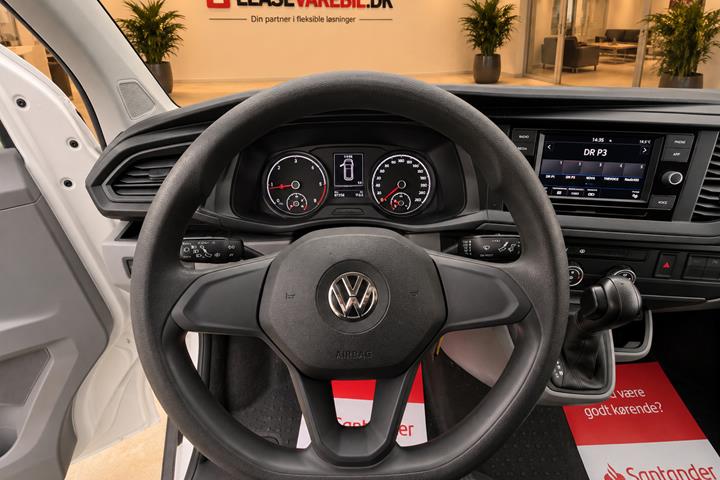 Hvid VW Transporter fra 2020