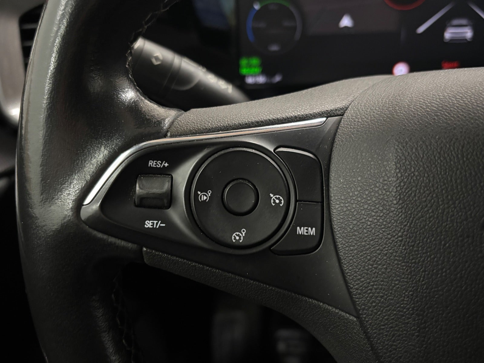 Rød Opel Mokka-e fra 2021