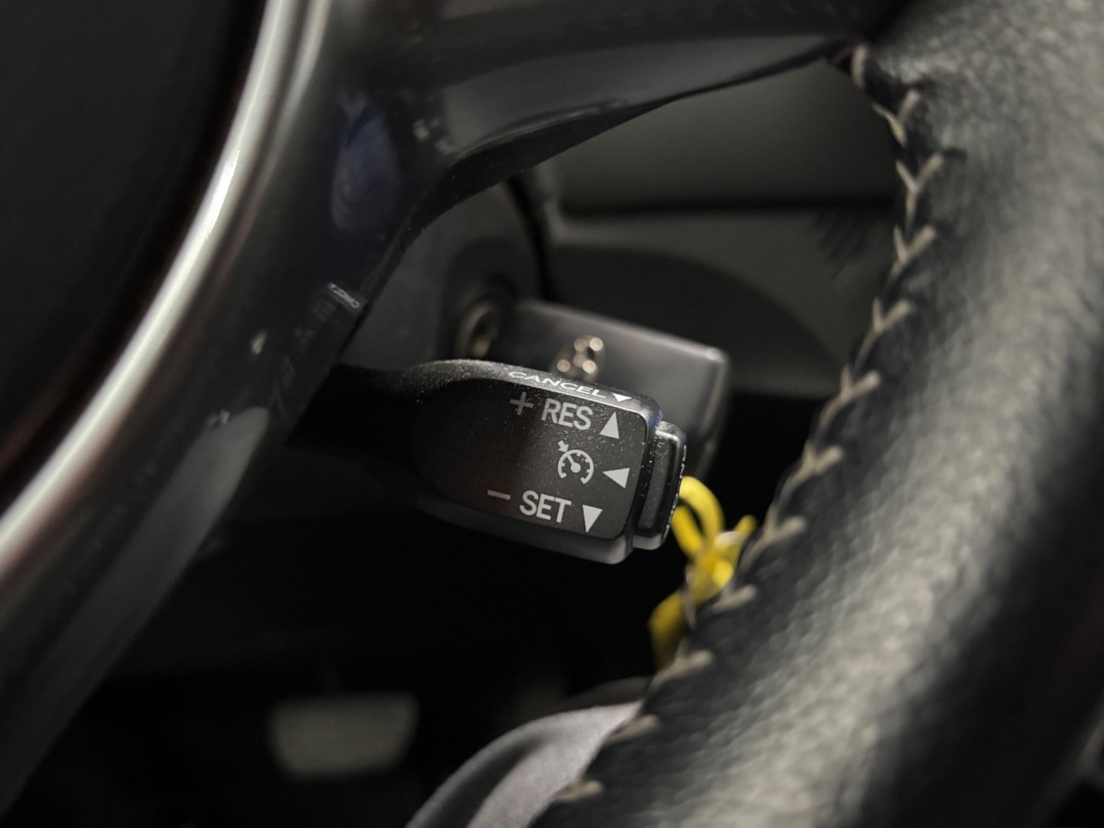 Sort Toyota Yaris fra 2015