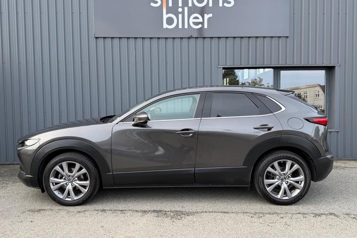 Grå Mazda CX-30 fra 2021