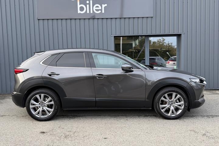 Grå Mazda CX-30 fra 2021
