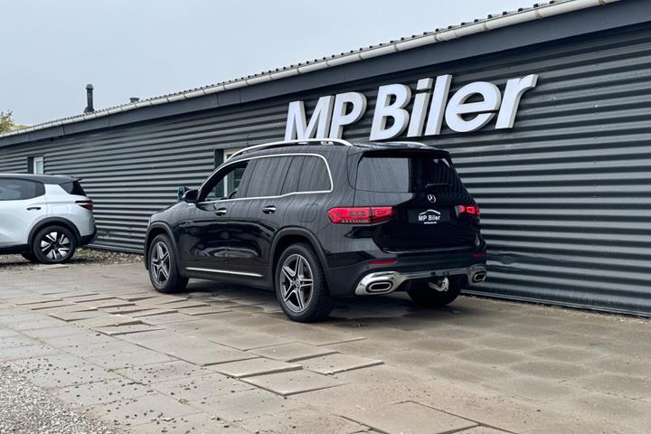 Sort Mercedes GLB200 d fra 2021
