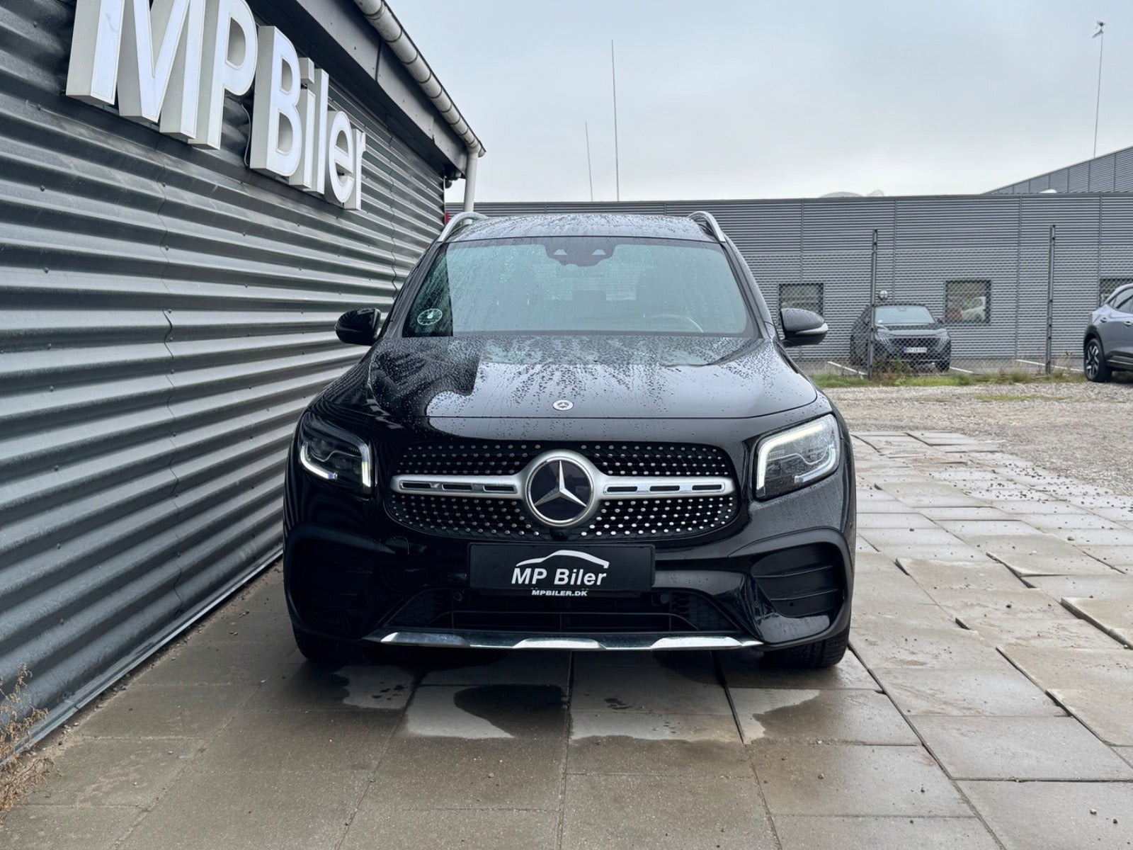 Sort Mercedes GLB200 d fra 2021