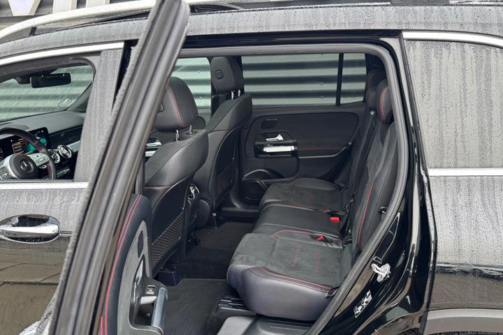 Sort Mercedes GLB200 d fra 2021