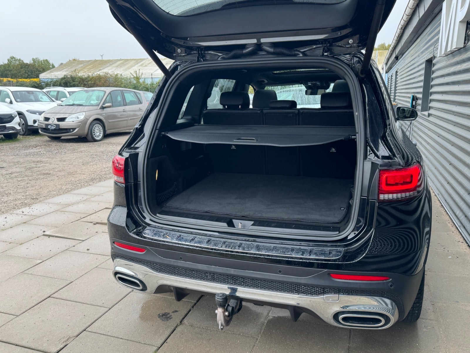 Sort Mercedes GLB200 d fra 2021