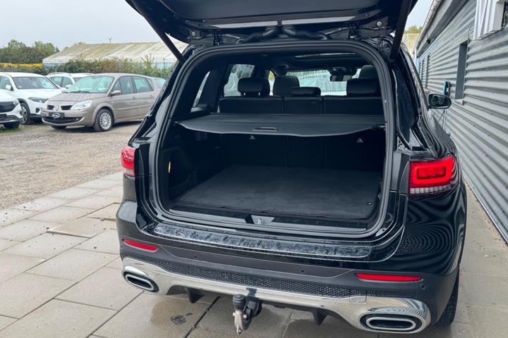 Sort Mercedes GLB200 d fra 2021