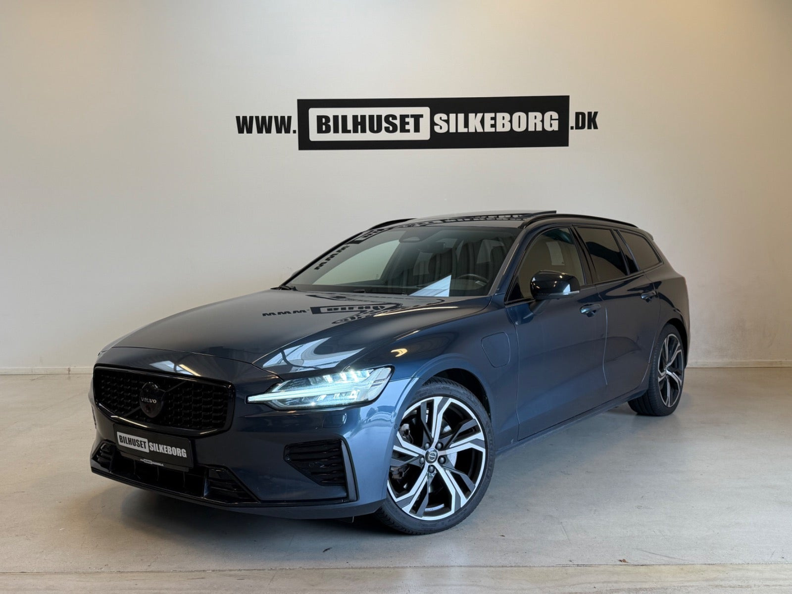 Volvo V60 2,0 T6 ReCharge Ultimate Dark aut. AWD