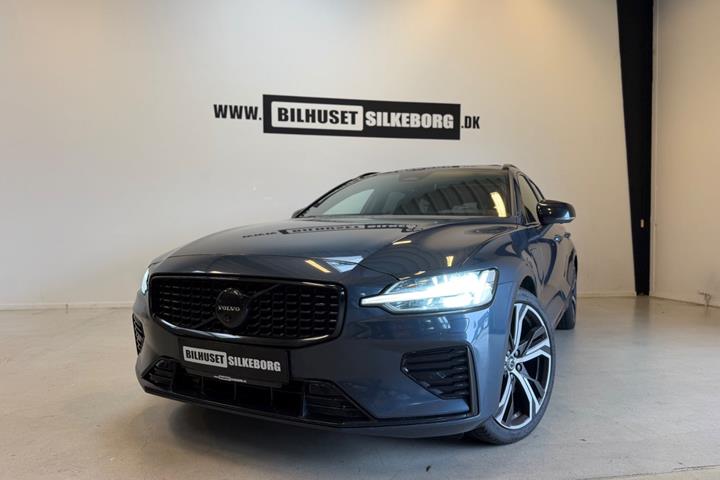 Sort Volvo V60 fra 2023