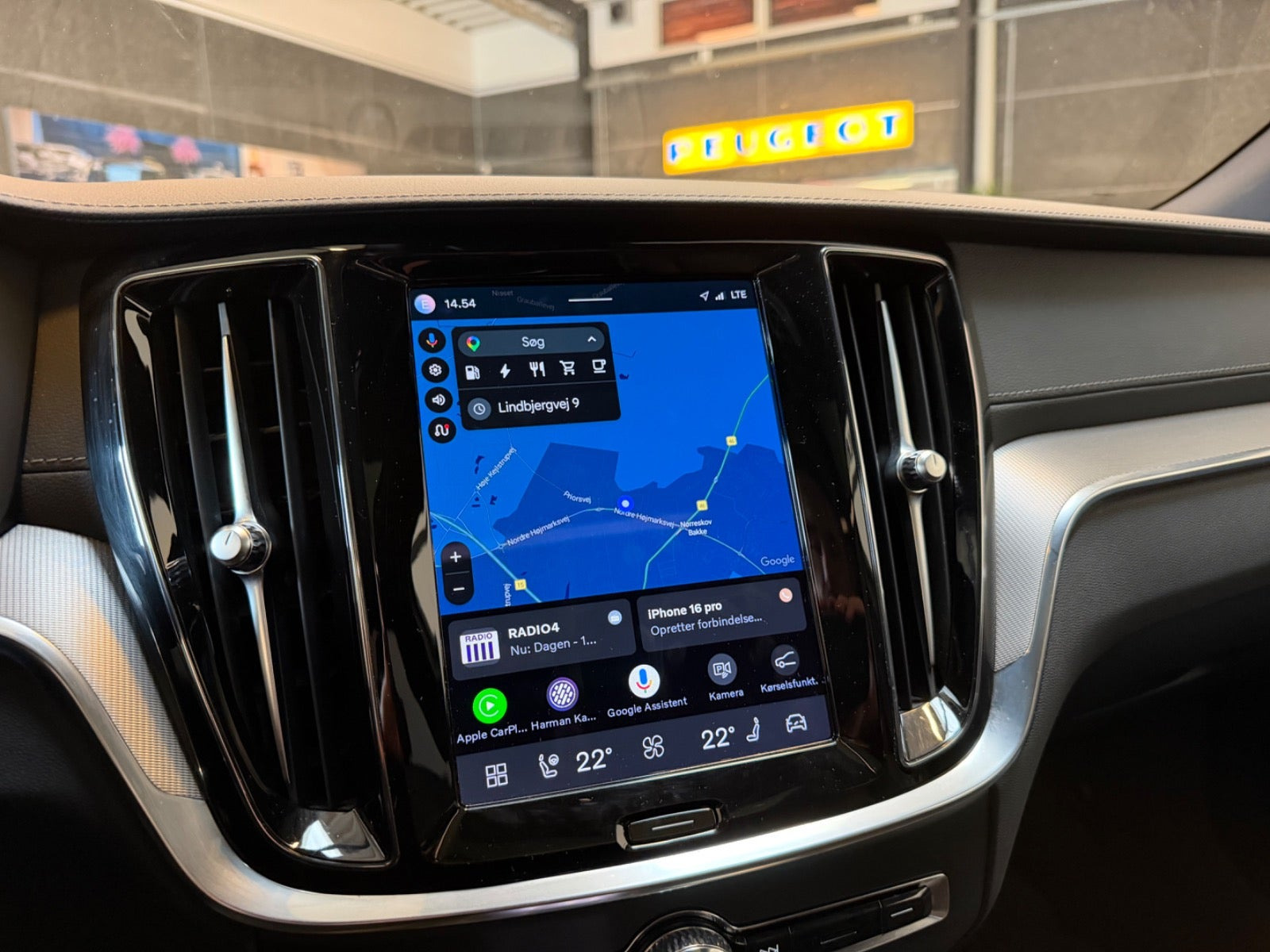 Sort Volvo V60 fra 2023