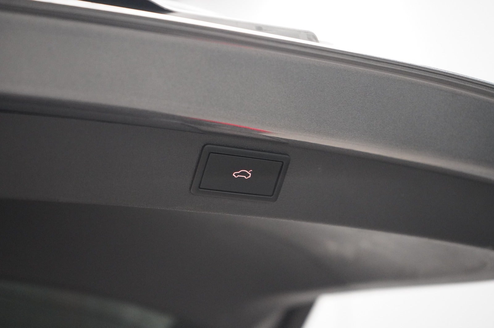 Grå Skoda Enyaq fra 2023