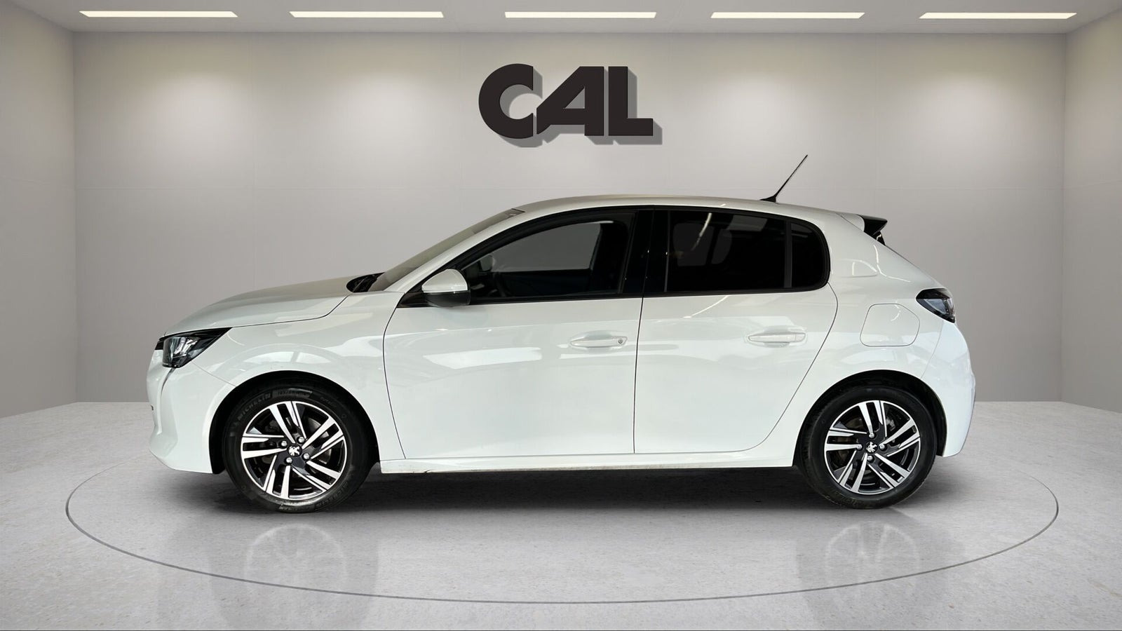 Hvid Peugeot 208 fra 2021