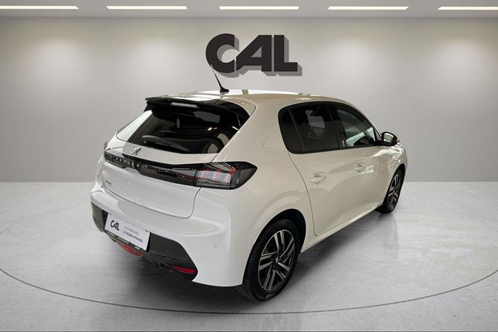 Hvid Peugeot 208 fra 2021