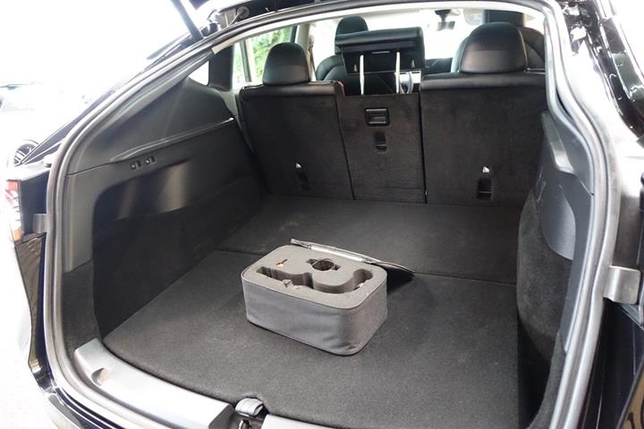 Sort Tesla Model Y fra 2022