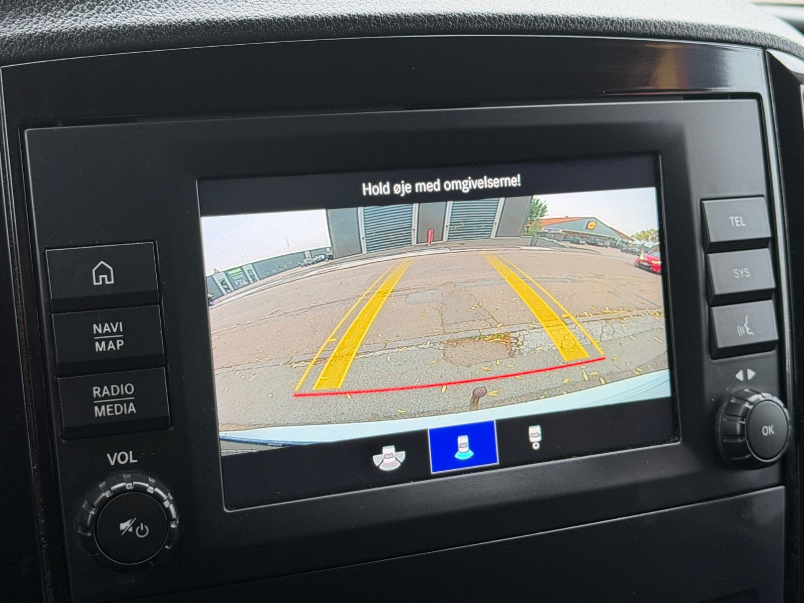 Hvid Mercedes Vito 119 fra 2021