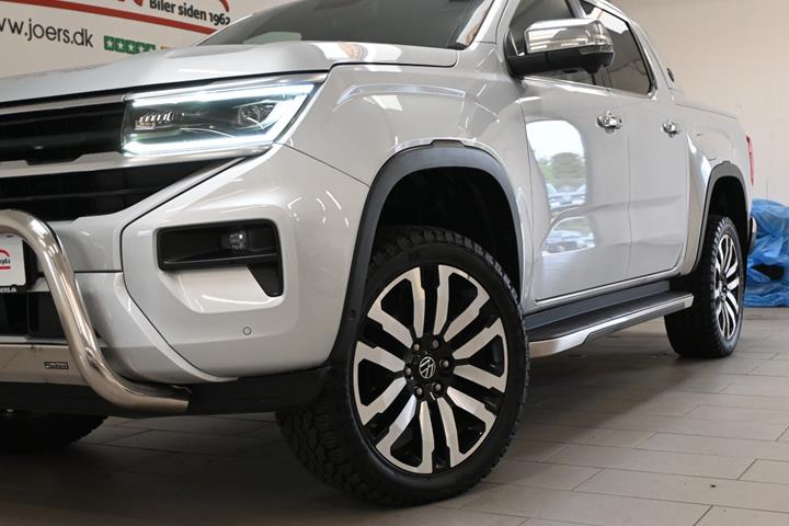 Sølv VW Amarok fra 2023