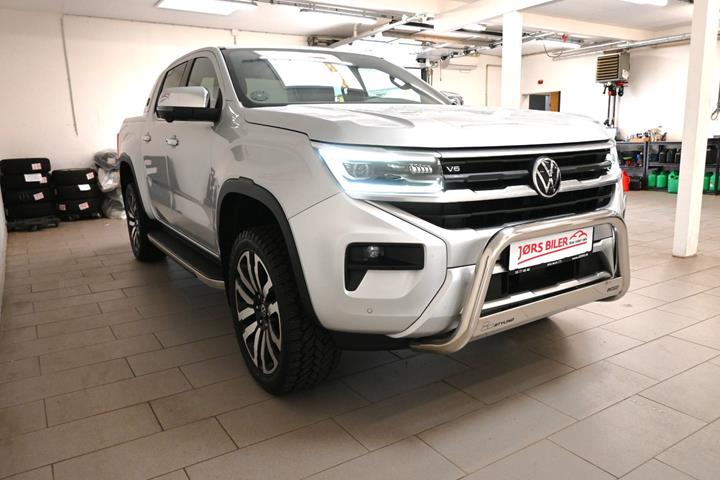 Sølv VW Amarok fra 2023