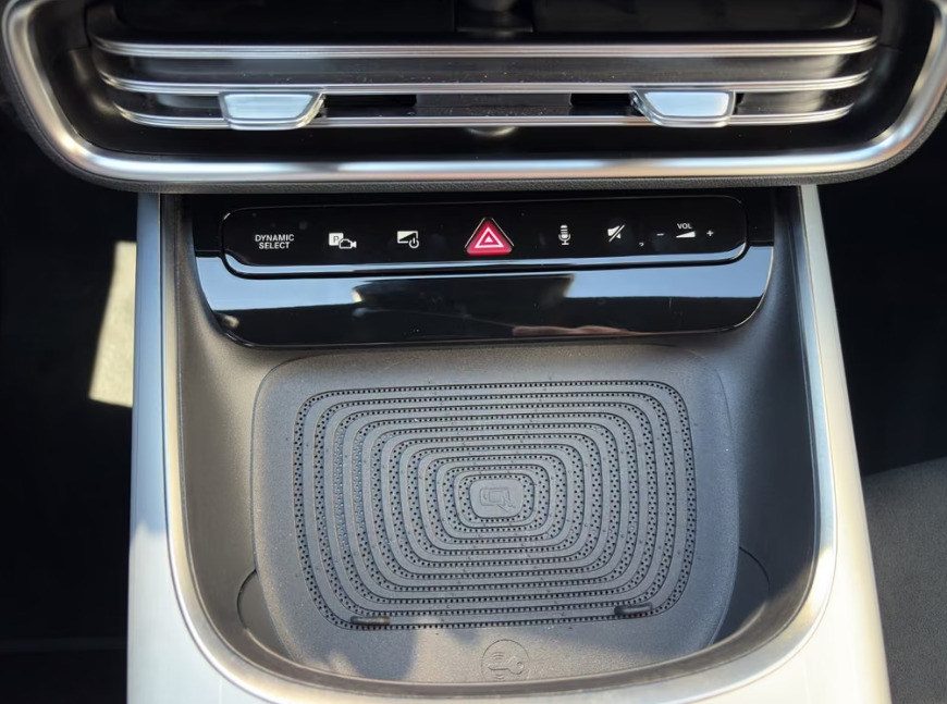 Sort Mercedes CLA250+ fra 2026