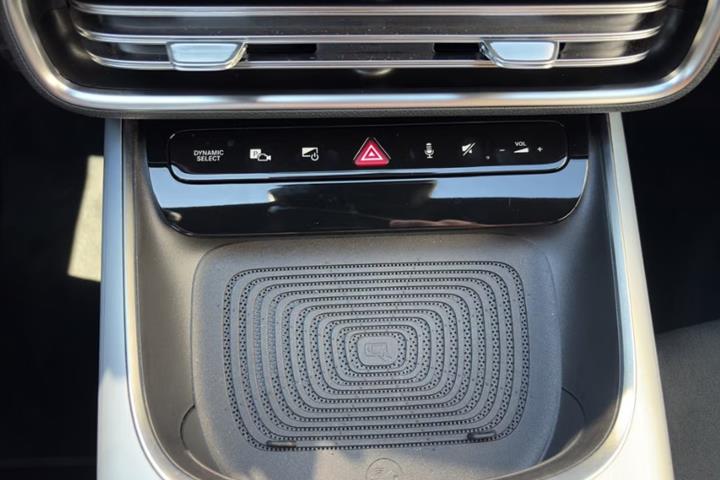 Sort Mercedes CLA250+ fra 2026