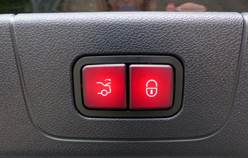 Sort Mercedes CLA250+ fra 2026