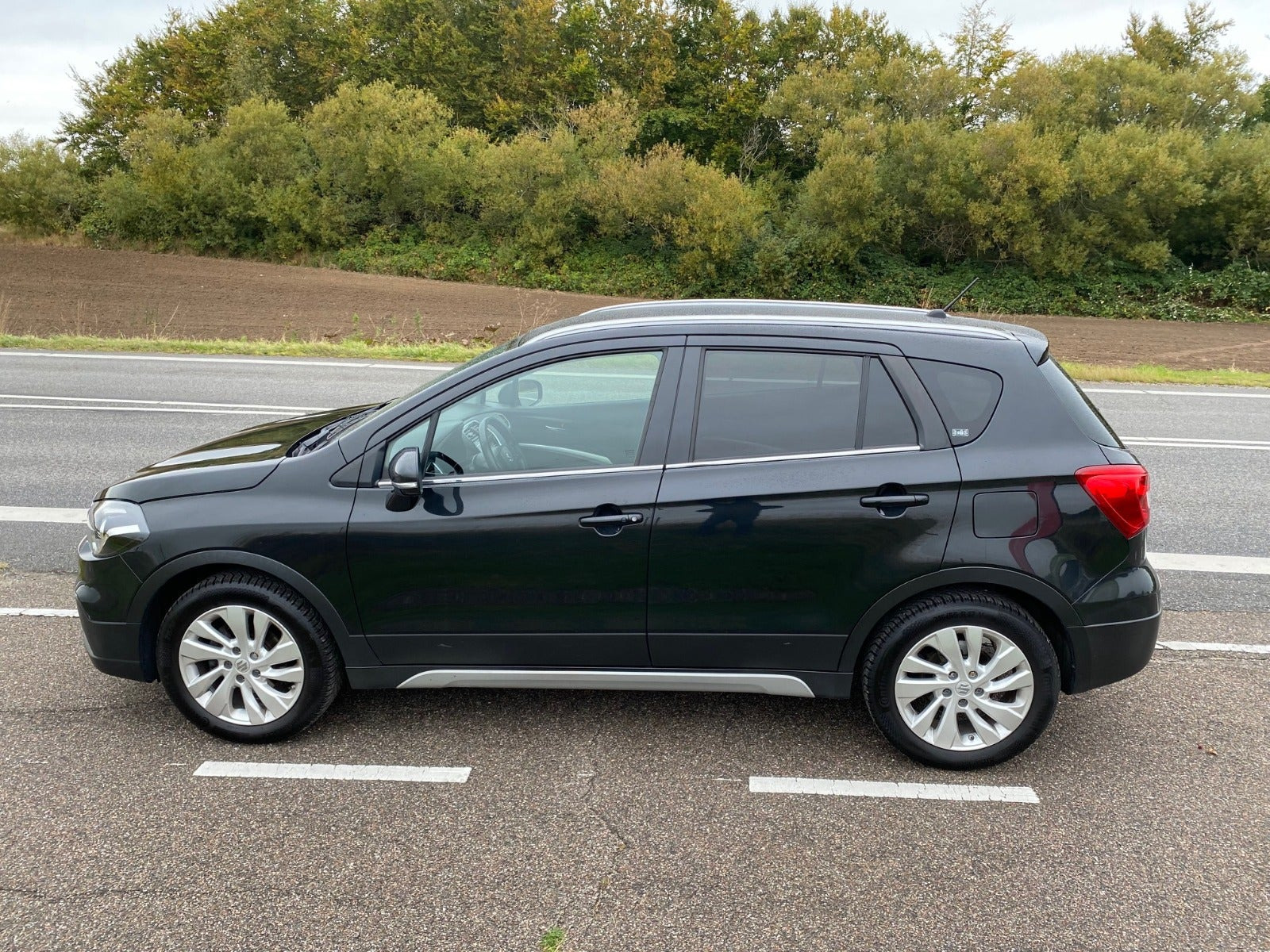 Sort Suzuki S-Cross fra 2016