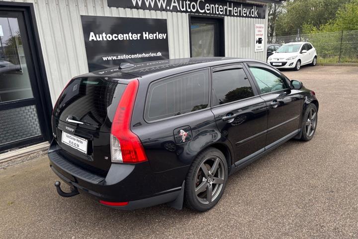 Sort Volvo V50 fra 2007