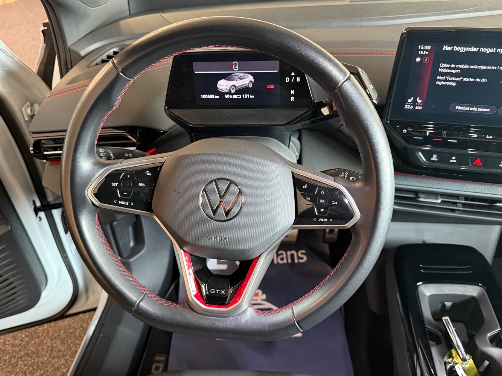 Hvid VW ID.4 fra 2023