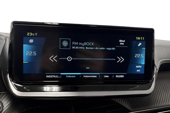 Sølv Peugeot e-208 fra 2021