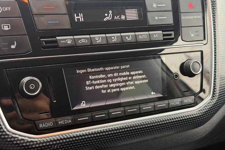 Hvid VW UP! fra 2018