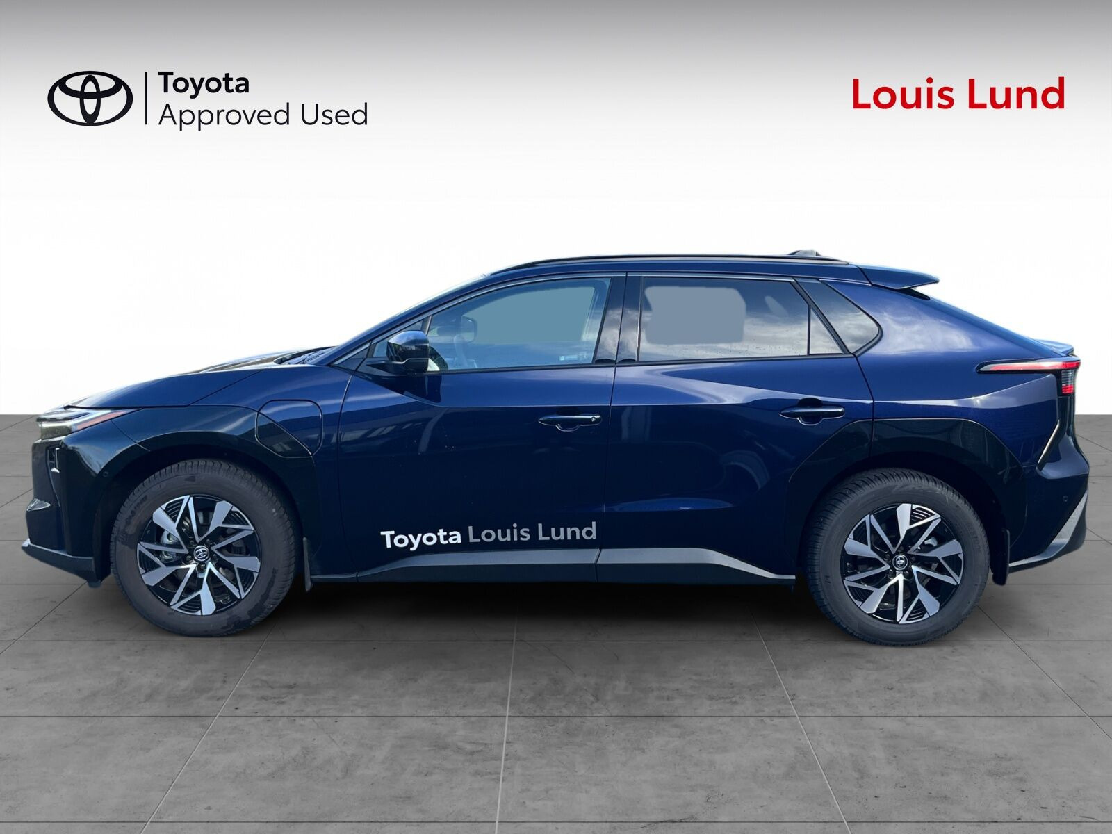 Blå Toyota BZ4X fra 2026