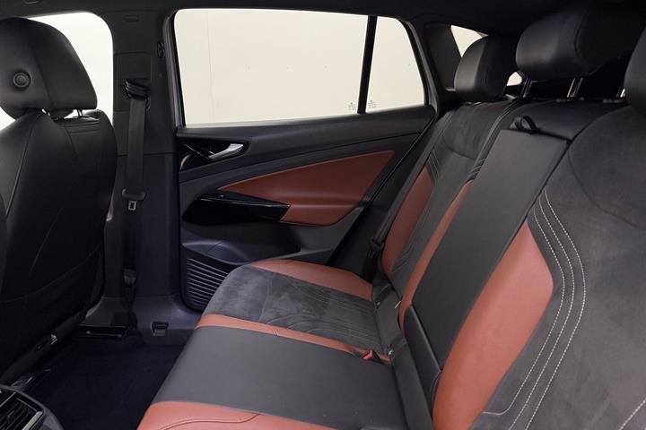 Sølv VW ID.4 fra 2021