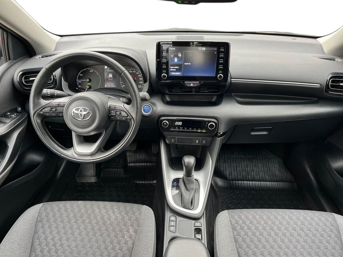 Bronze Toyota Yaris fra 2023