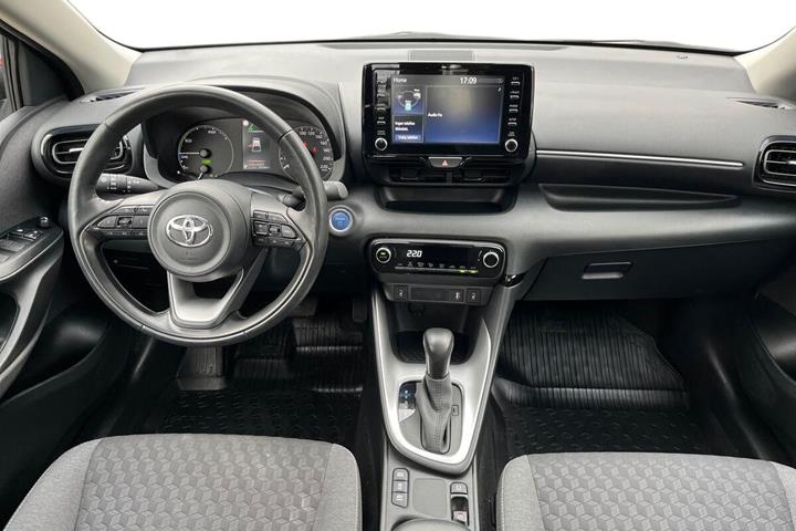 Bronze Toyota Yaris fra 2023