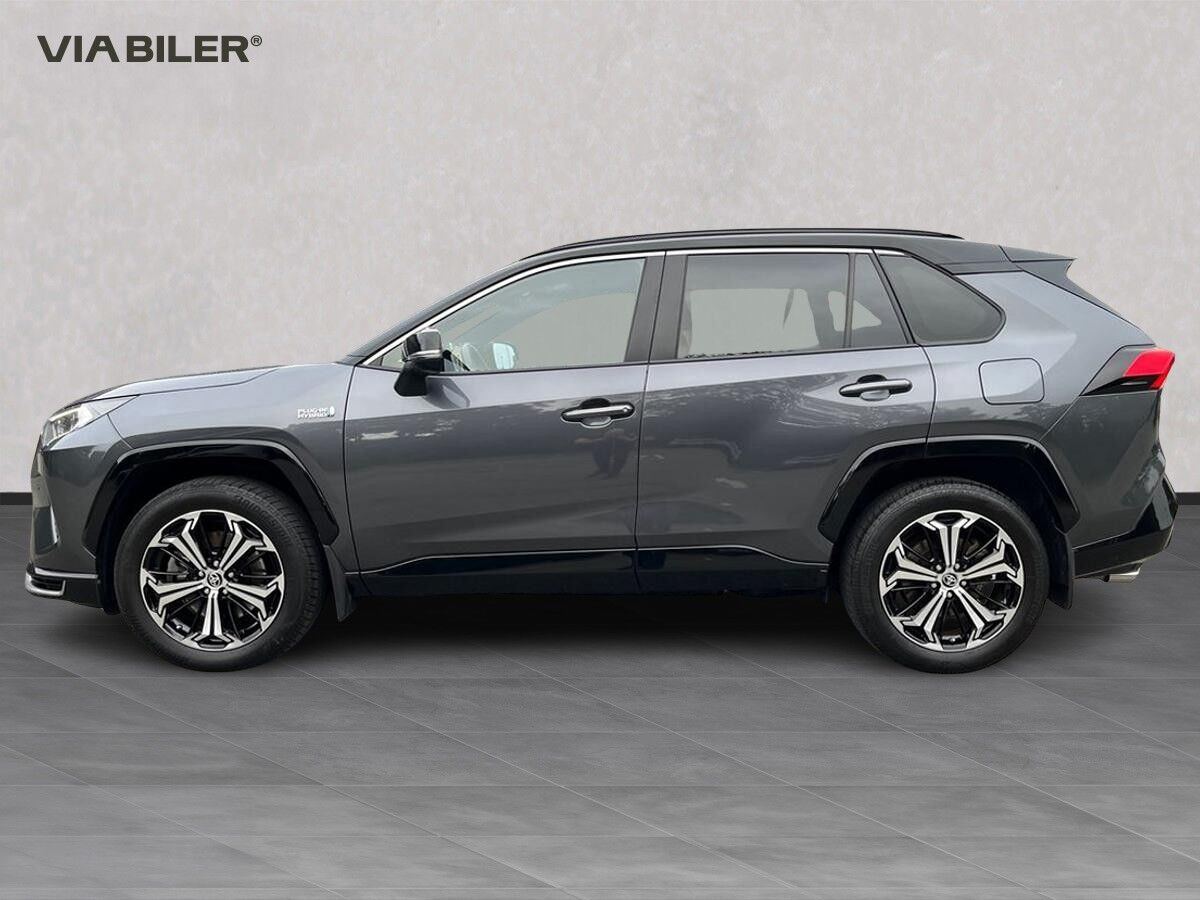 Grå Toyota RAV4 Plug-in fra 2021